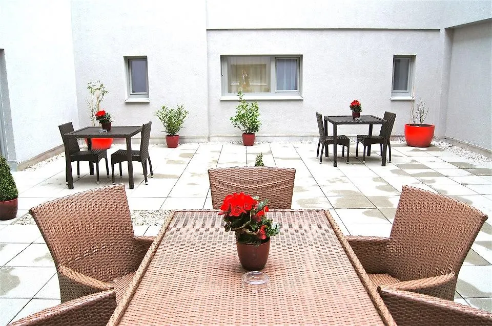 Best Western Plus Amedia Art Salzburg 4*,